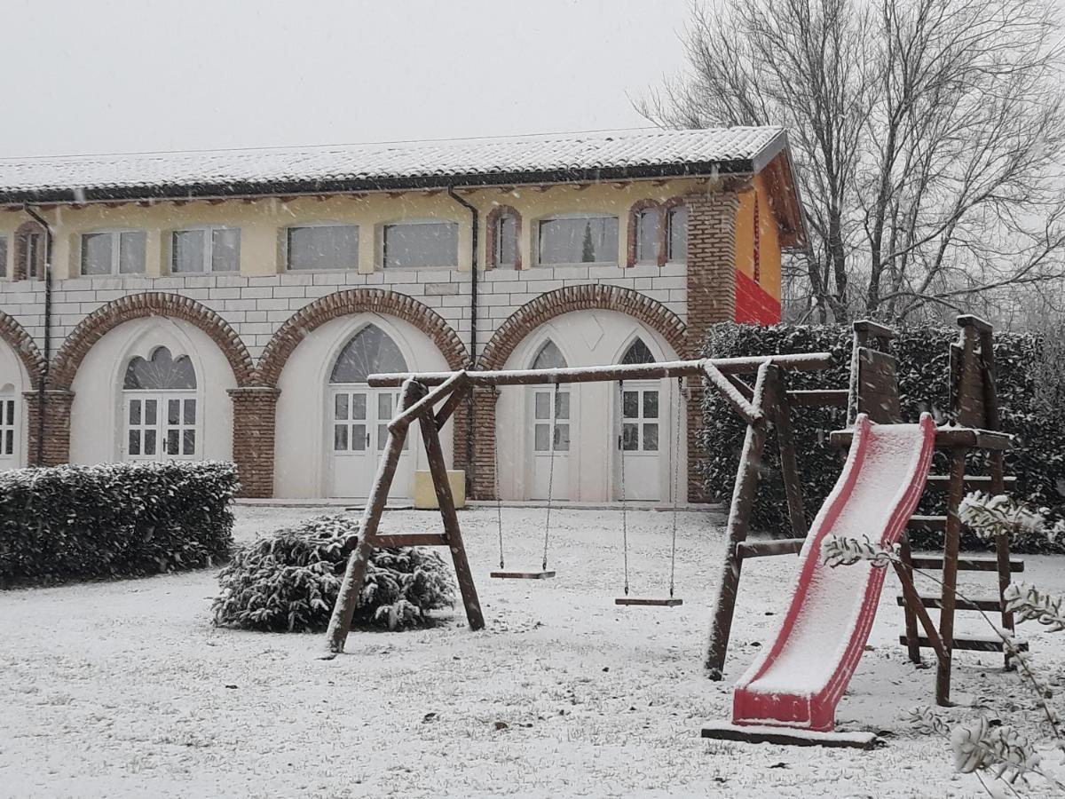 Agriturismo Villa Stella Rivoli Veronese ภายนอก รูปภาพ
